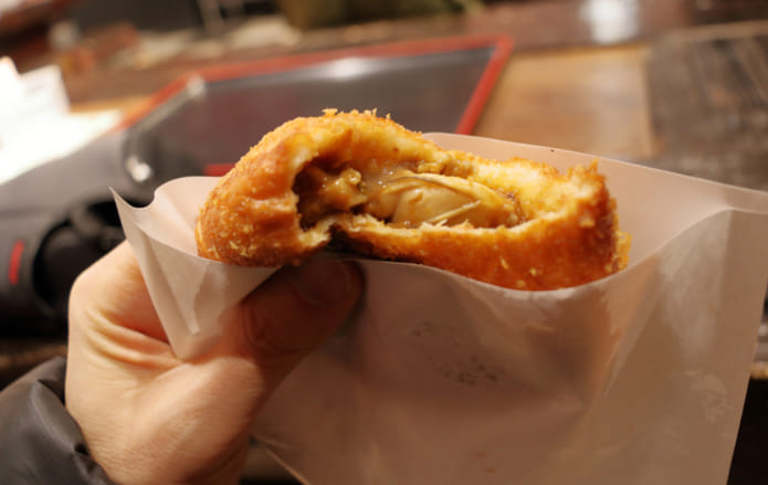 パンセ 松島店 牡蠣カレーパン