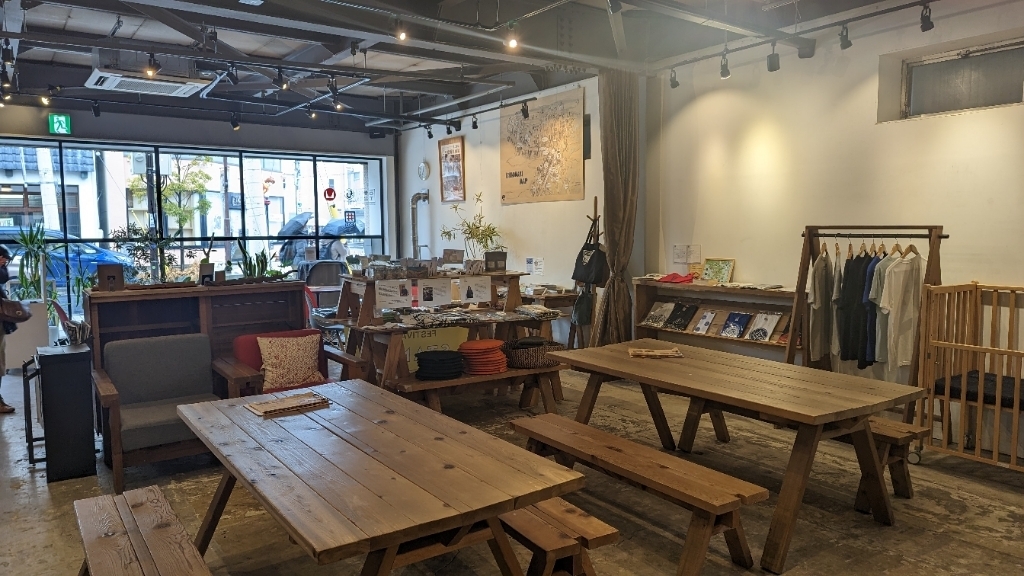 IRORI石巻の店内