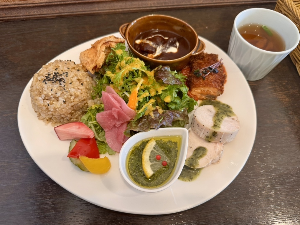 cafe蓮の石巻よくばりプレート