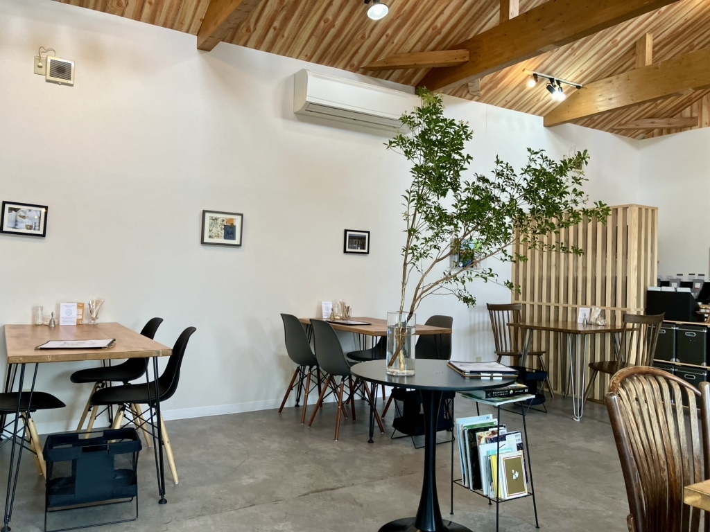 TEAVERTEAFACTORYの店内
