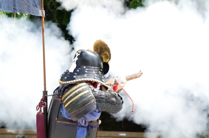 白石城の片倉鉄砲隊火縄銃演武の画像