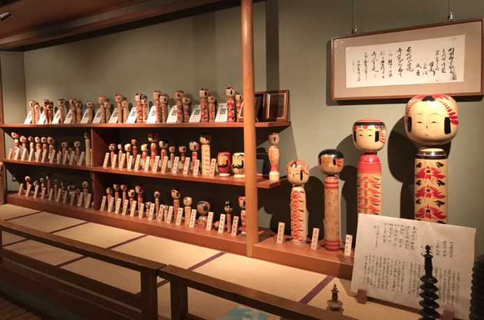 みやぎ蔵王こけし館のこけしの画像