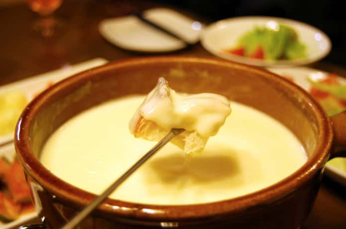 チーズフォンデュ