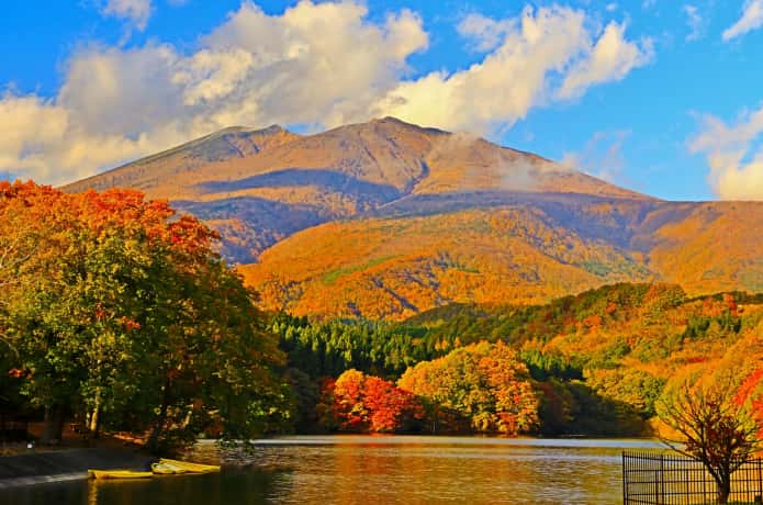 長老湖　不忘山