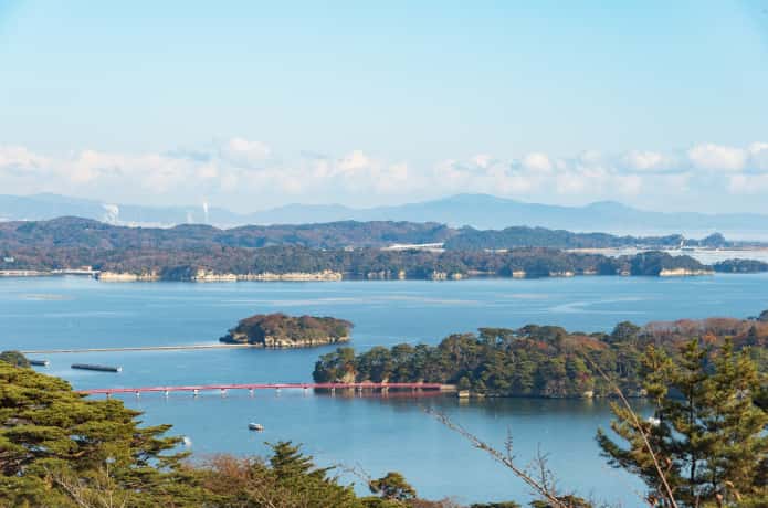 西行戻しの松公園から見る福浦橋