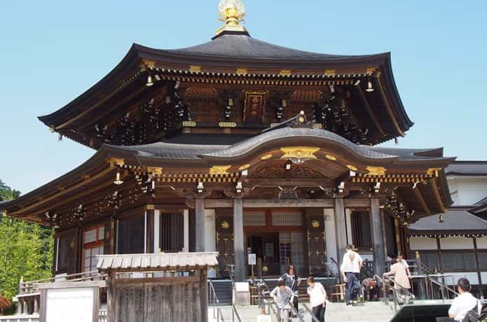 西方寺　大本堂