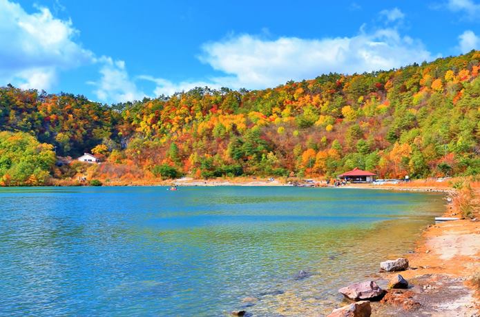 潟沼の紅葉