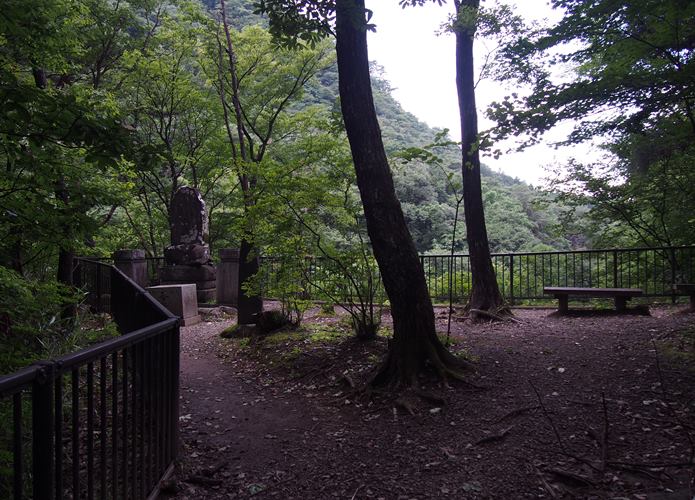 鳳鳴四十八滝　滝見台