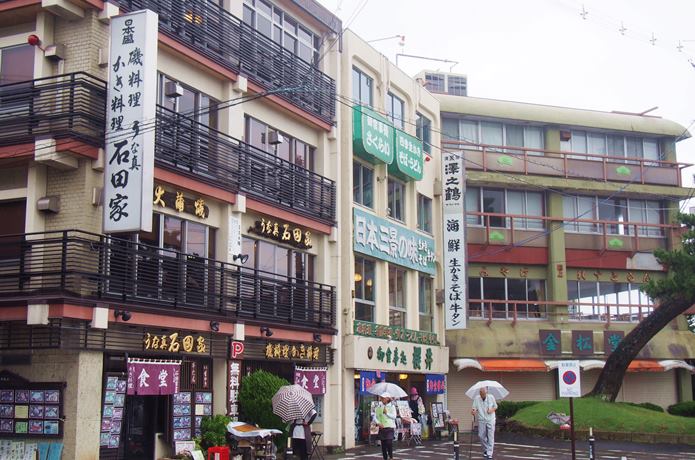松島海岸通り沿いにある食堂