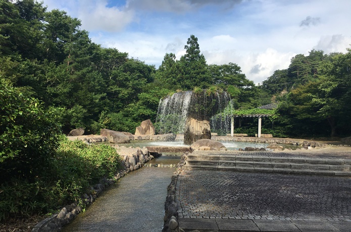 材木岩　親水公園