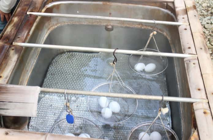 鬼首かんけつ泉　温泉卵