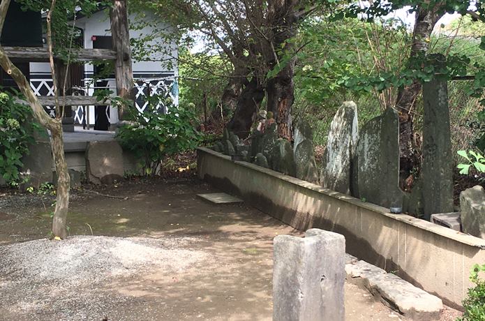 落合観音堂　板碑