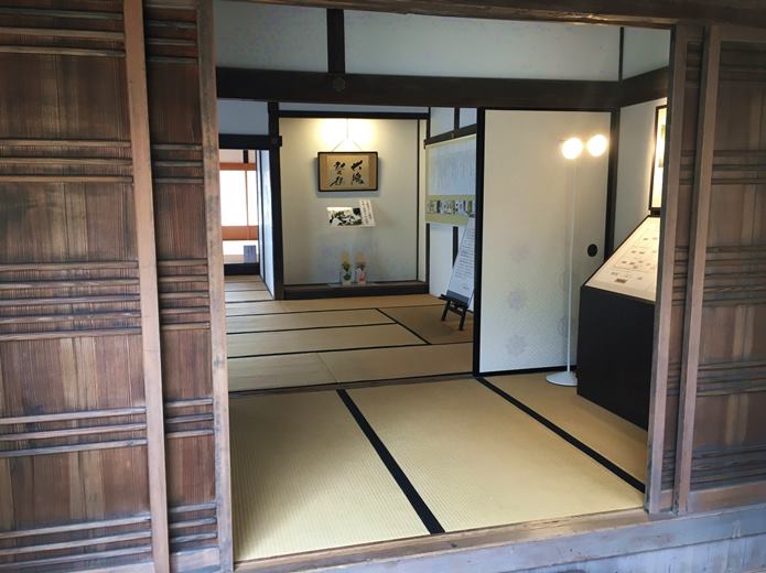有備館　入り口