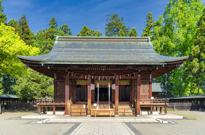 上杉神社　社殿