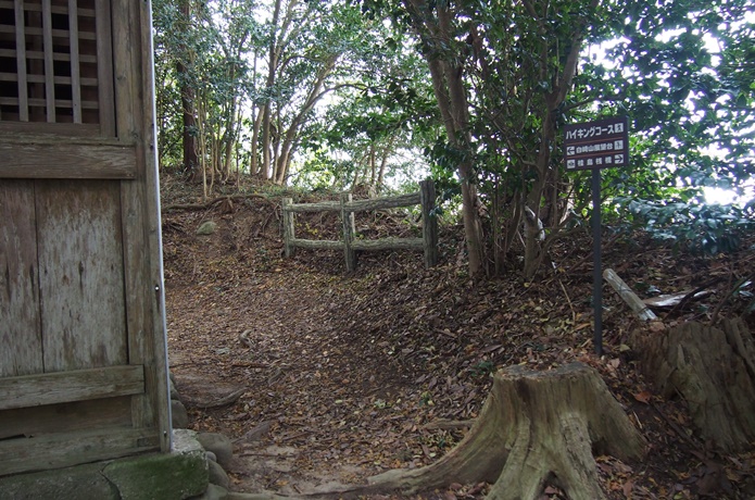 松崎神社　裏道