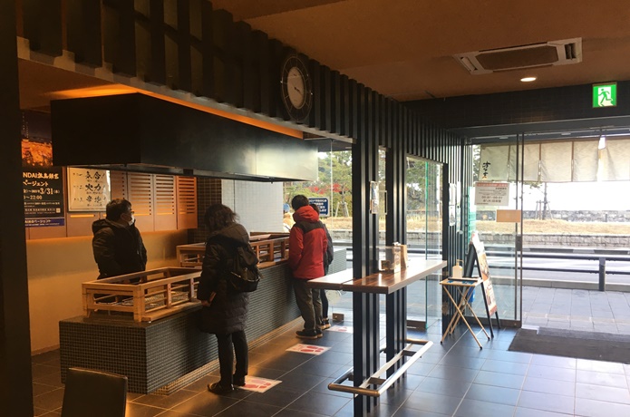 松島蒲鉾本舗　手焼き体験コーナー