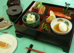 松島プチホテルビストロアバロン　懐石料理