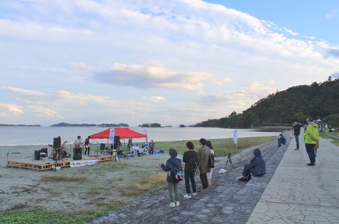 松島パークフェスティバル　浜辺　ライブ