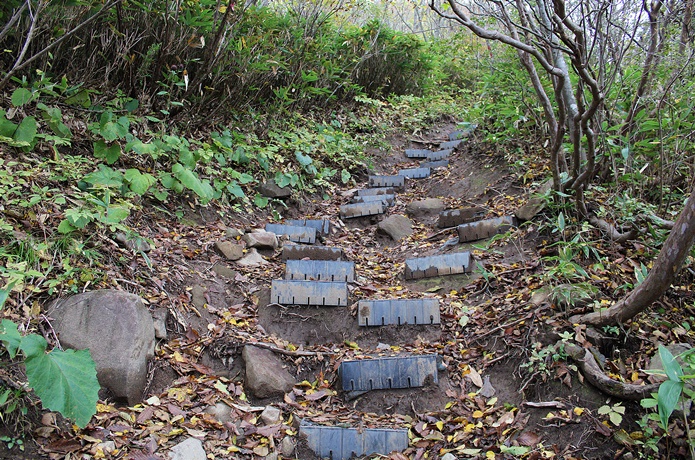 泉ヶ岳　滑走コース　階段　振り返る