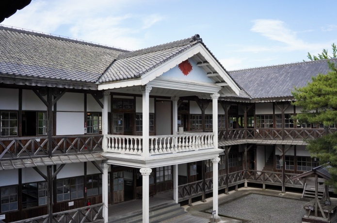 教育資料館外観