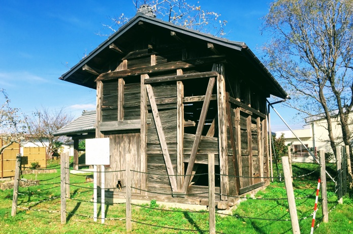 蓑首城板倉