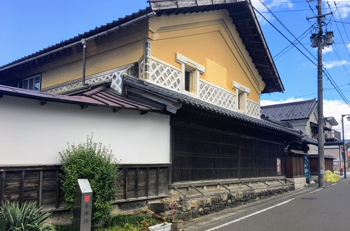 内ヶ崎酒造店（本陣跡）