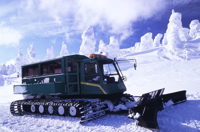 宮城蔵王　雪上車