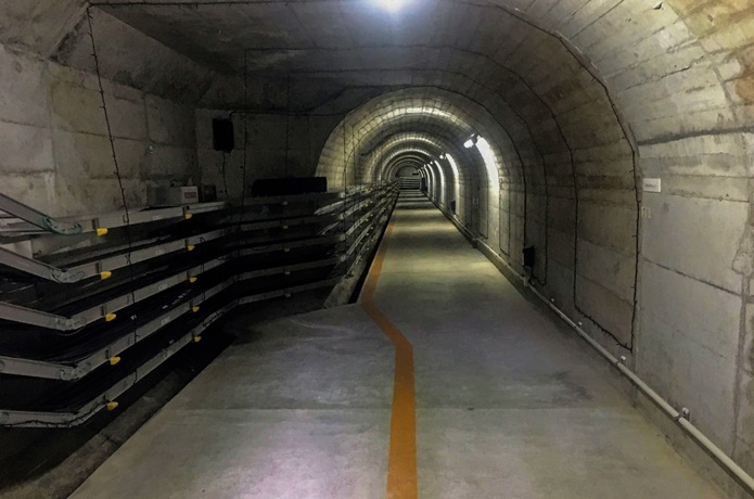 七ヶ宿ダム　監査路