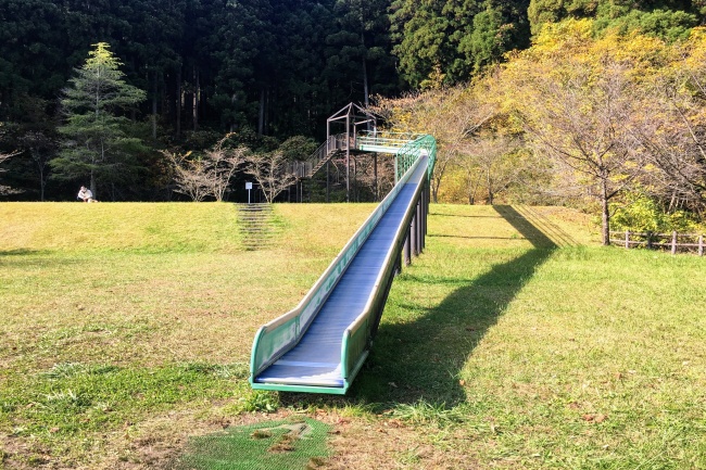 大亀山森林公園　すべり台