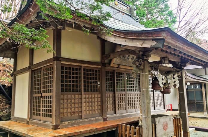 萬蔵稲荷神社　　拝殿