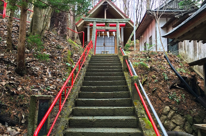 萬蔵稲荷神社　本殿