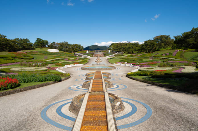 国営みちのく社の湖畔公園