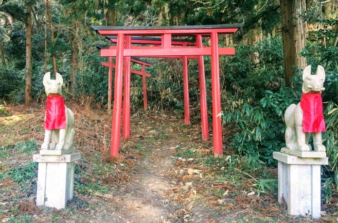 蠣崎稲荷大明神　鳥居