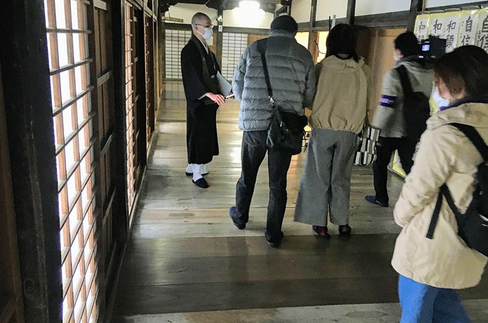 瑞巌寺　庫裏と本堂を結ぶ廊下