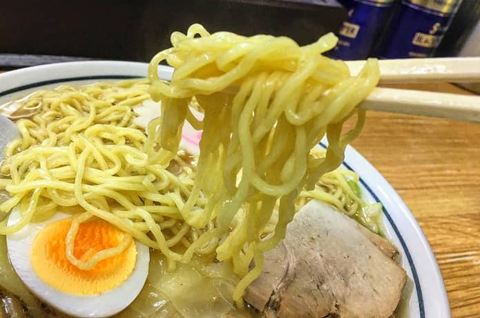 中華そば 富士屋　ワンタンメン　麺