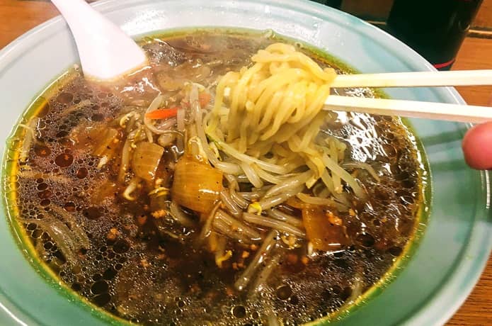 番丁ラーメンの麺