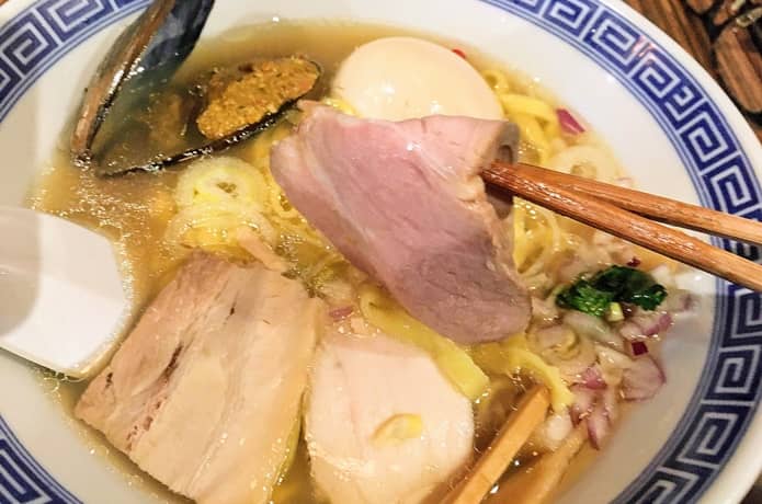 熟玉 貝だし塩そば　麺　豚バラ