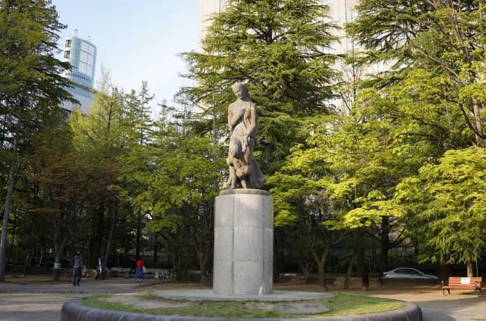 勾当台公園