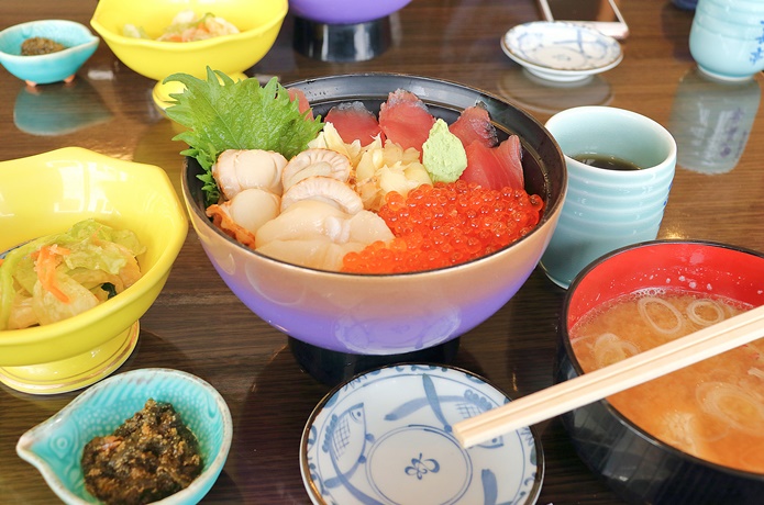 塩竈市の海鮮丼