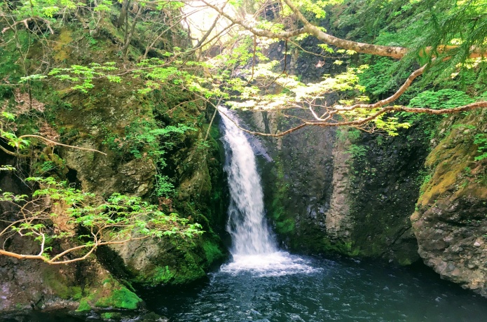 光明の滝