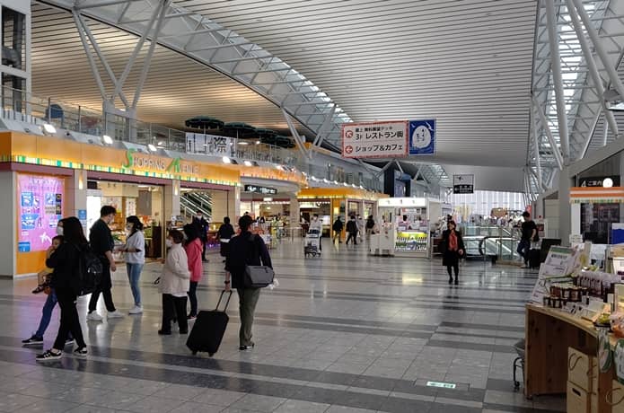 仙台空港2階全景
