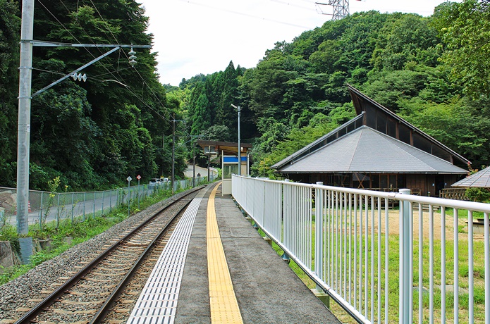 あぶくま駅　新しくなったホーム一部