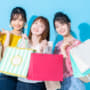買い物をする女性