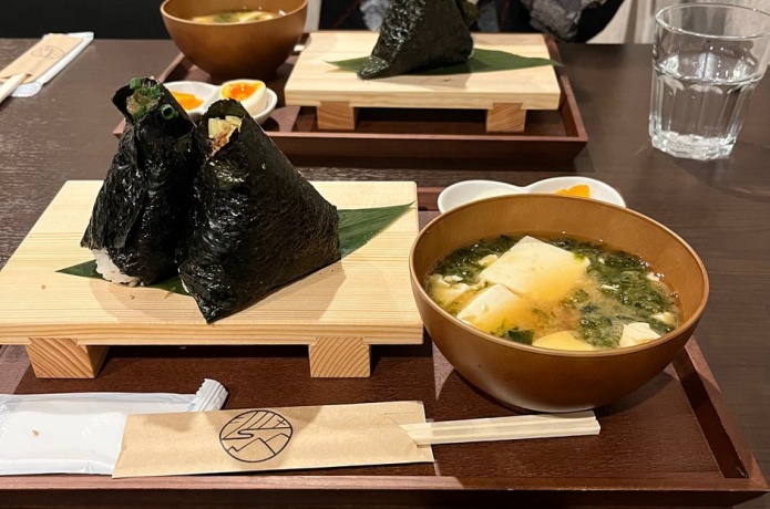 おむすび東雲 