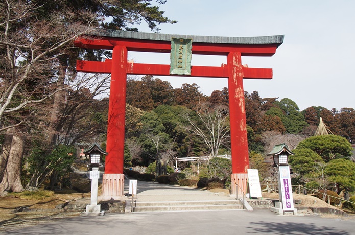 志波彦神社　鳥居
