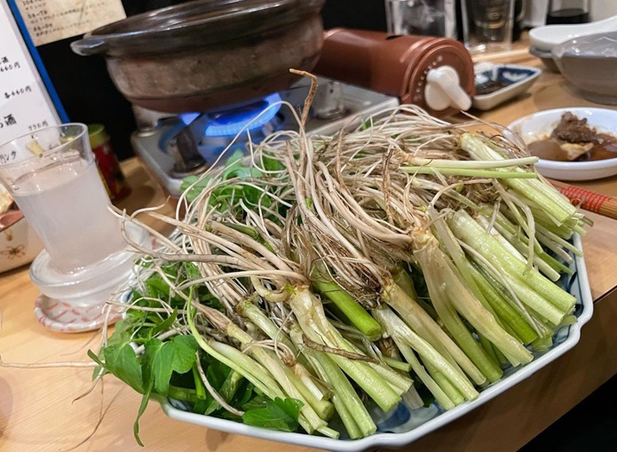 いな穂　せり鍋