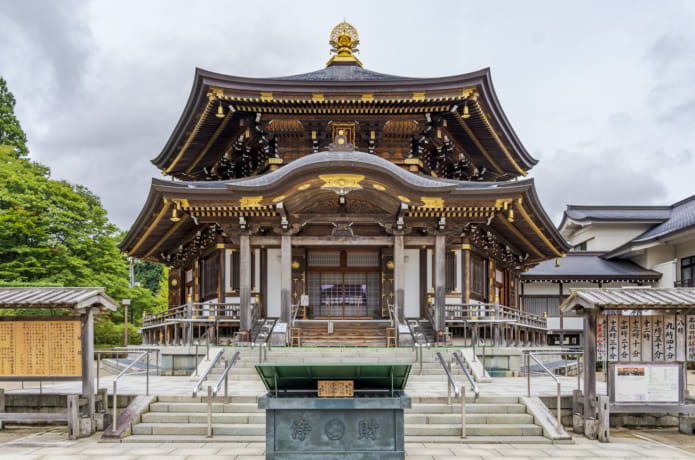 定義如来西方寺の大本堂