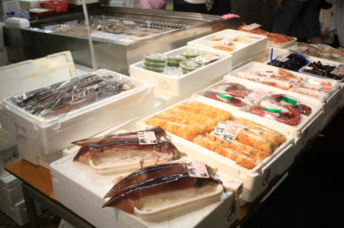 宮城の魚市場の風景