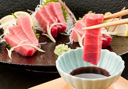 松島さかな市場のマグロ