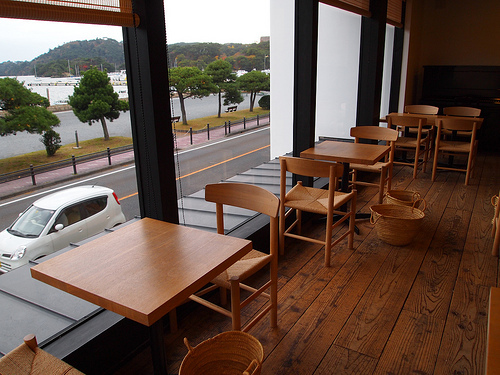 松華堂菓子店の内観